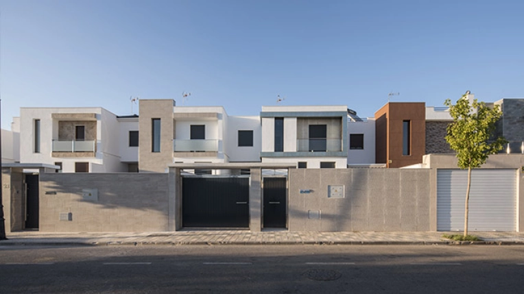 Restoration, Duplex, Multi-unit Residential Buildings, Accesibilidad