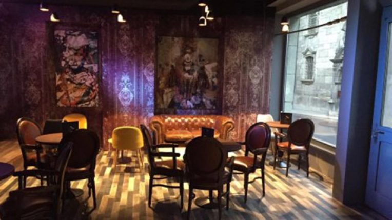 Hotels / Restaurants, Interior Architecture & Design, Renovation