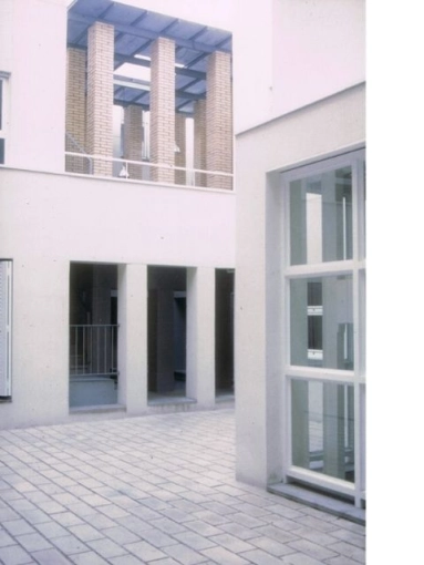Multi-unit Residential Buildings, Traditional