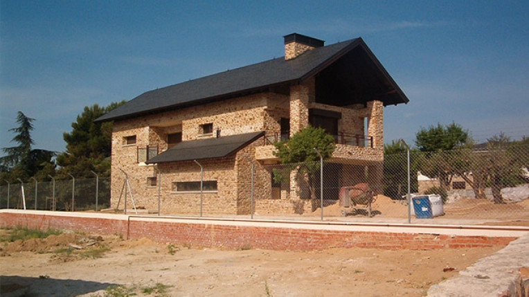 Single-Family Homes, New Build, rustic