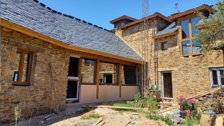 Restoration, Single-Family Homes, rustic, Traditional